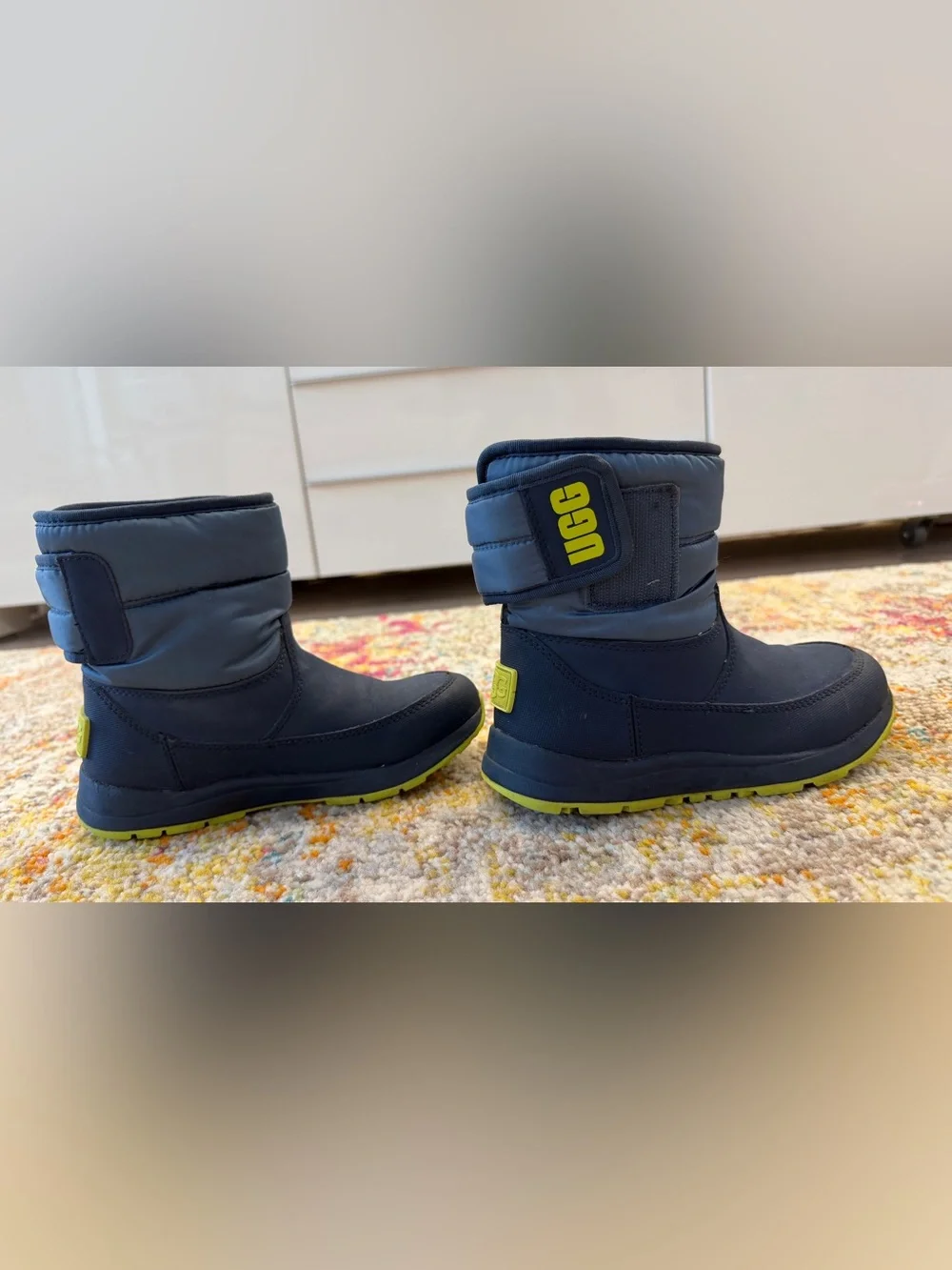 UGG kids snow
